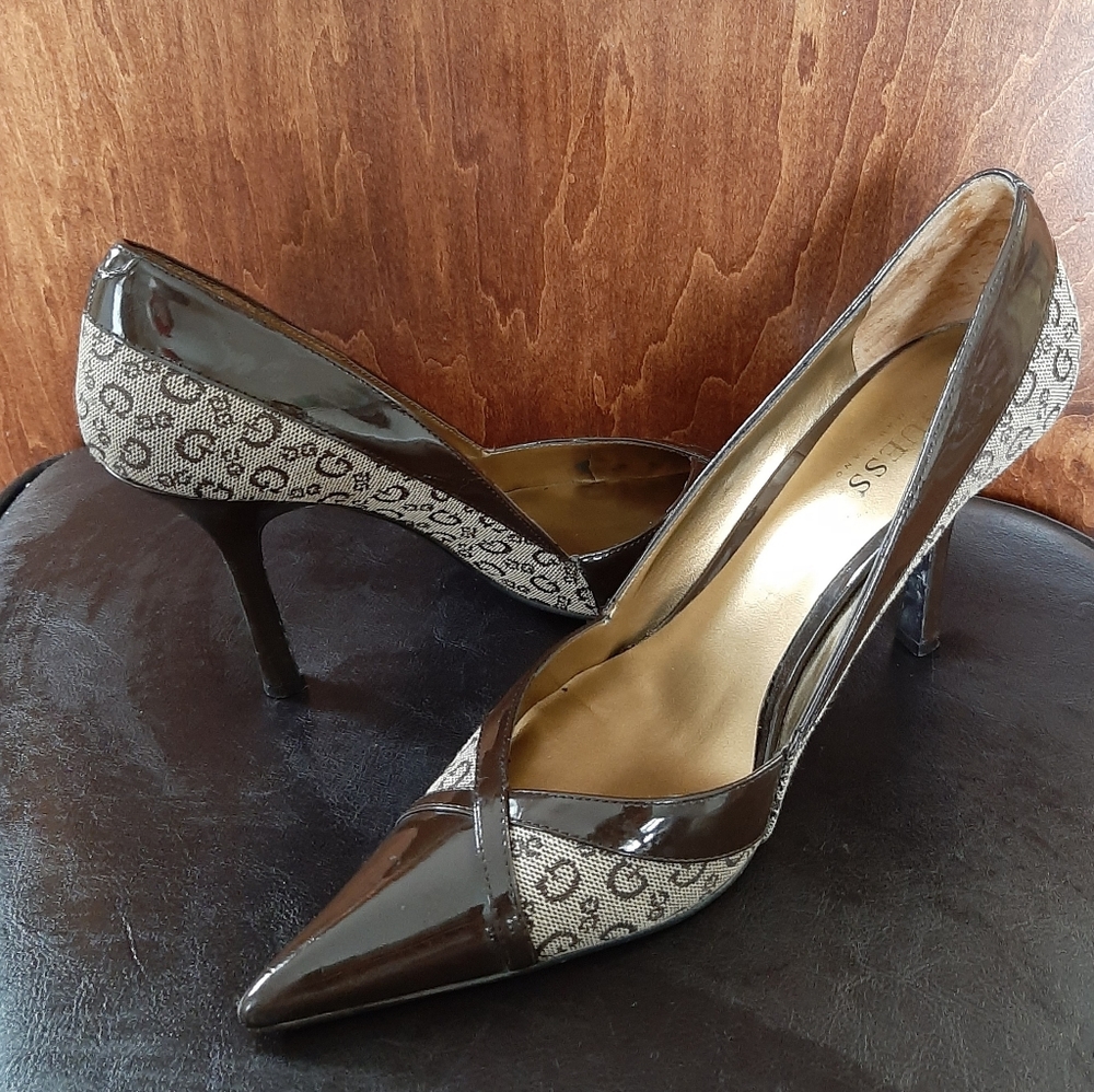 Guess by Marciano Ladies Patent logo Pump